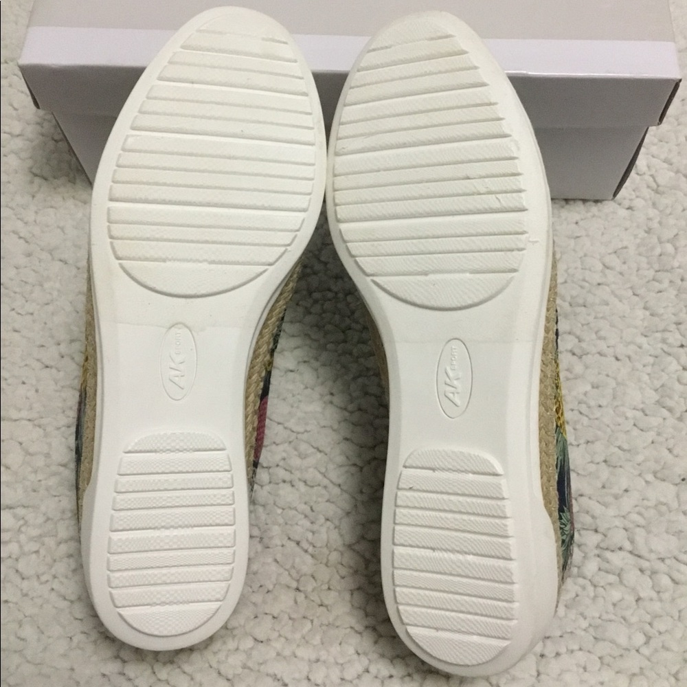 Anne Klein Floral Espadrilles - Picture 12 of 14